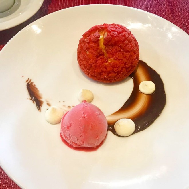 BUSINESS LUNCH AT LE CORTO